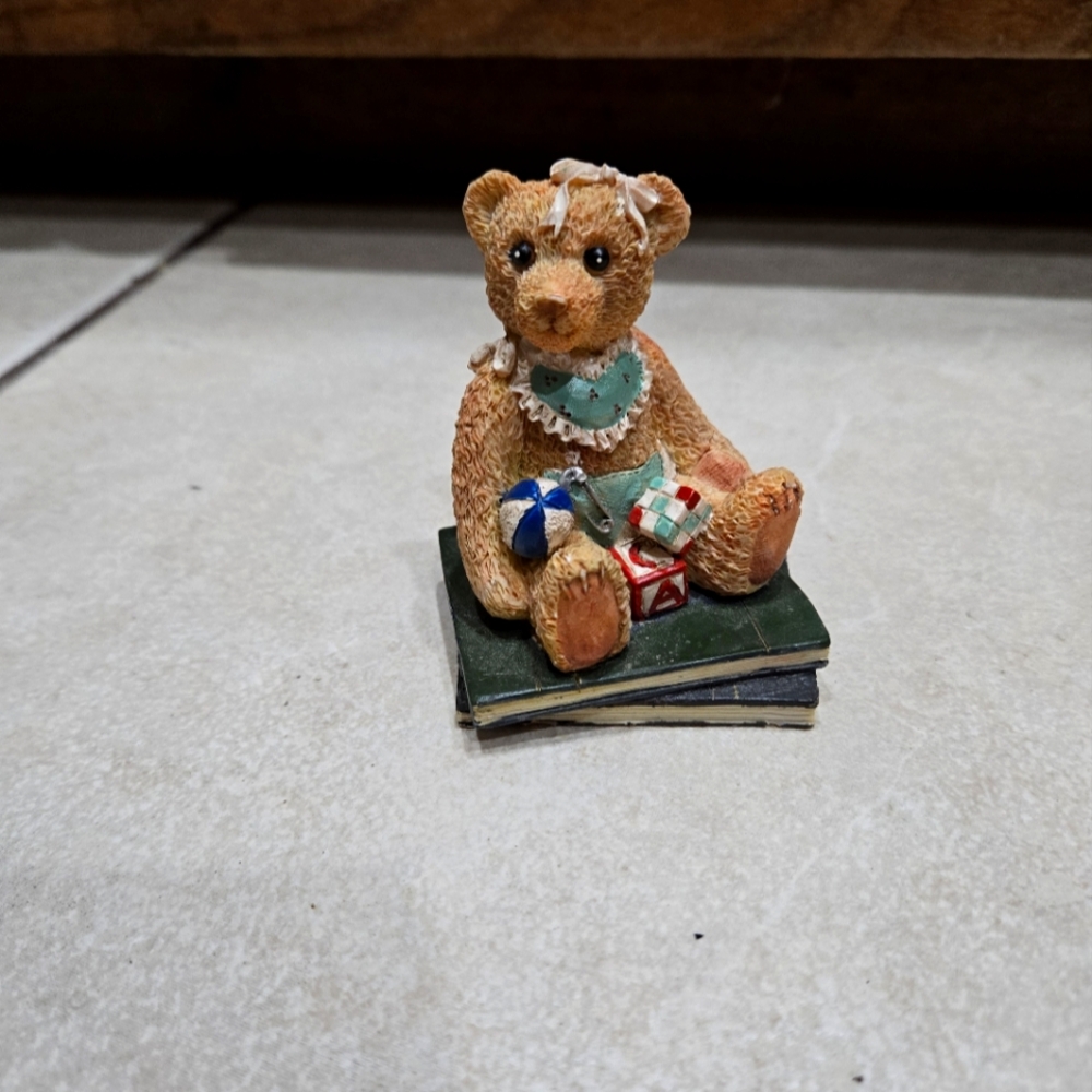 Madison Bear "love conquers all" vintage collectable knick knack